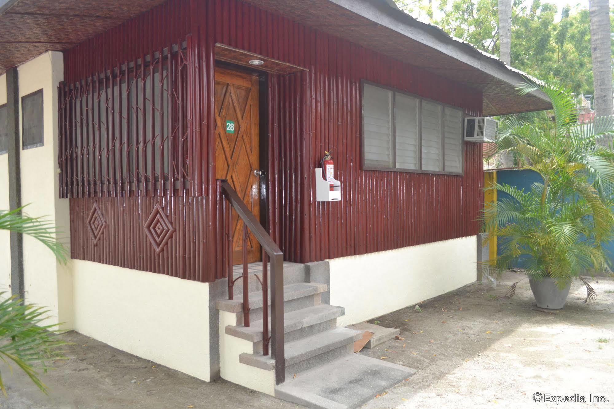 London Beach Resort And Hotel General Santos City Exterior photo